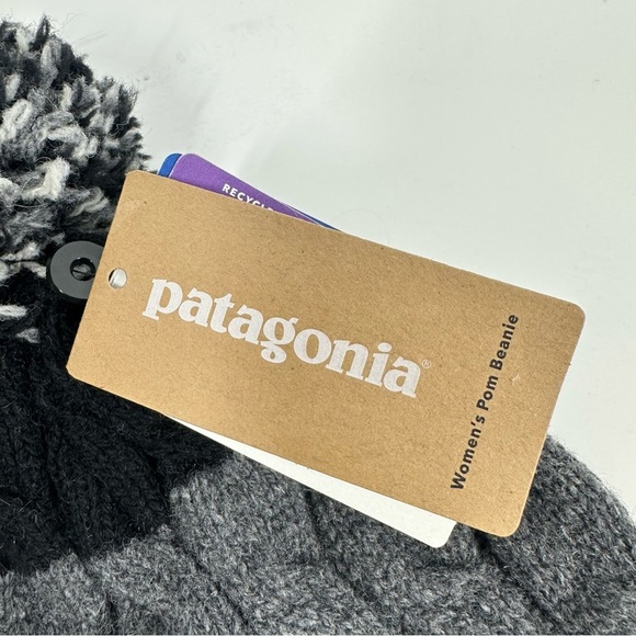PATAGONIA Women's Wool Blend Cable Knit Pom Stocking Cap Drifter Grey Stripe - Picture 7 of 8
